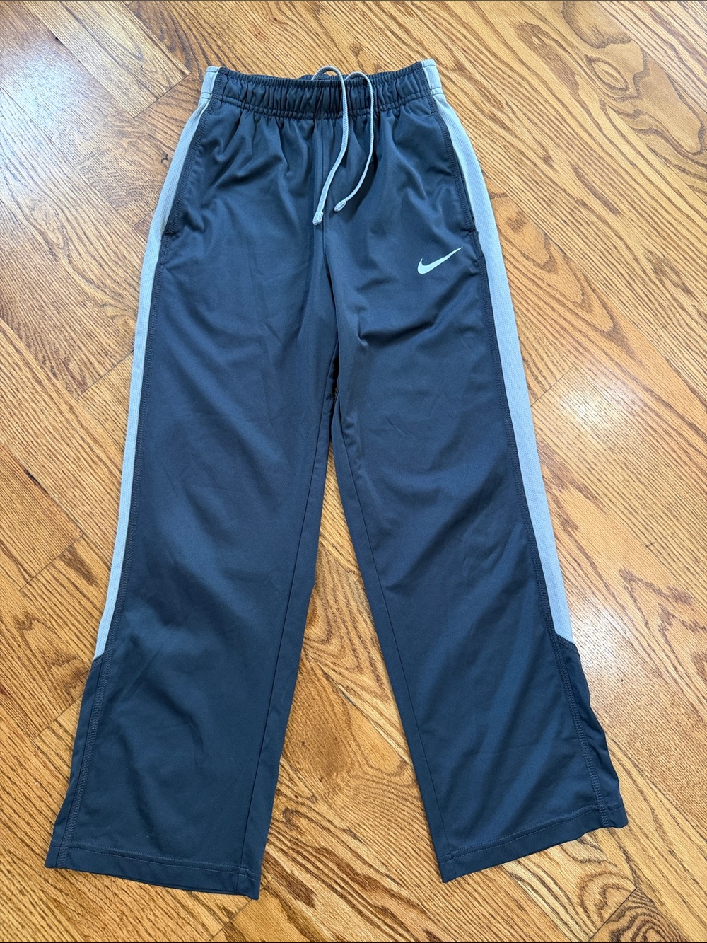 Boy’s Nike Dri-Fit Sweatpants/Joggers. Size Small. Like New Condition.
